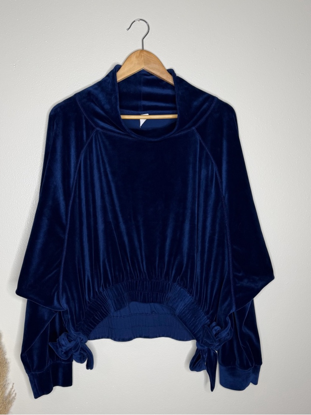 Anthropologie Daily Practice‎ Velvet Blue Pulllover Sweatshirt - Picture 3 of 11